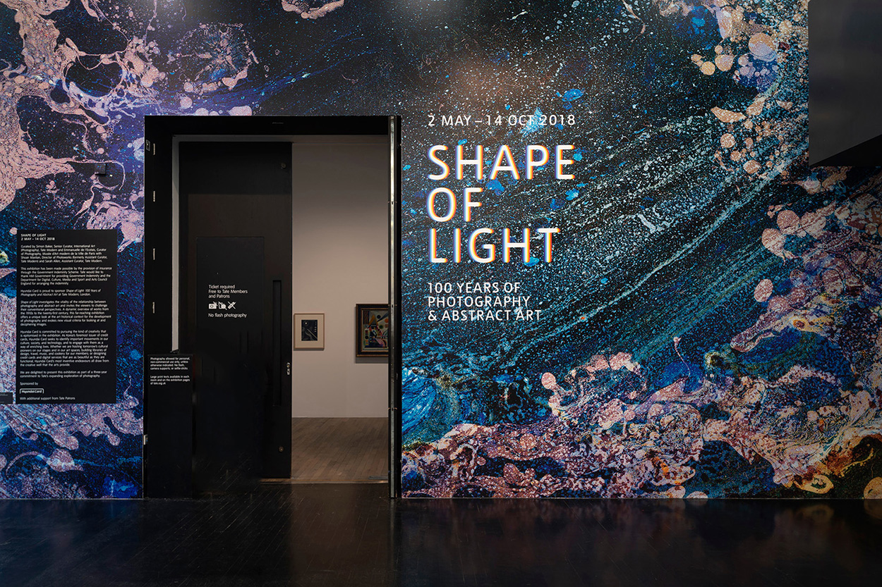 Shape of Light exhibition, entrance graphics, Tate Modern, photography, Nicholas Bennett, Design